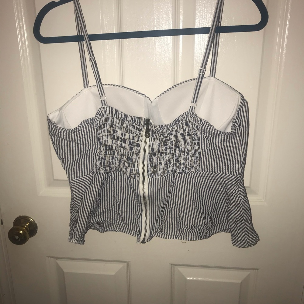 SUMMER TOP - Picture 3 of 4